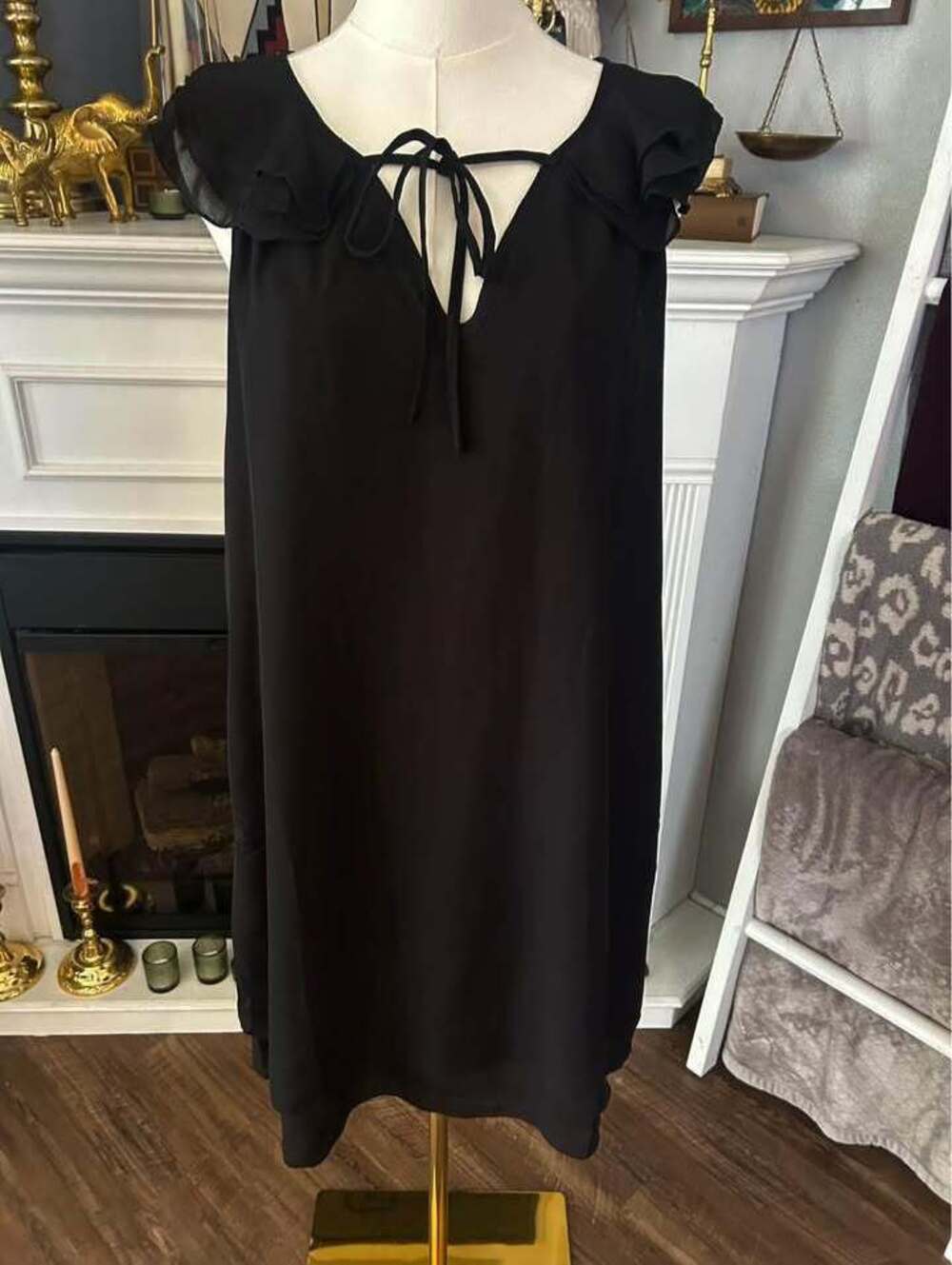 Glamaker Black Ruffle Sleeve Tie Neck Shift Dress Size Large
